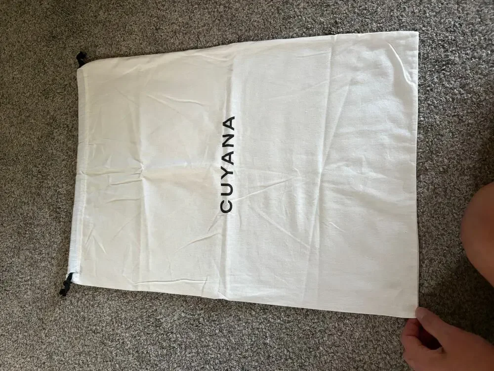Cuyana dust bag one size